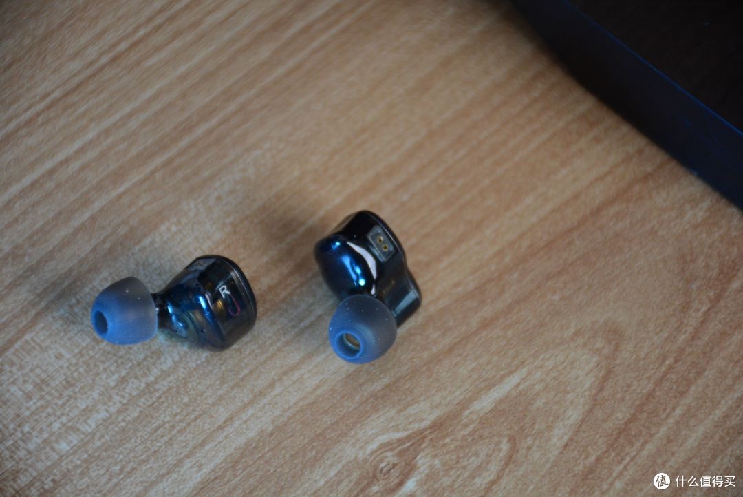 百元发烧级HiFi耳机？超高音质+可换线材，西圣HiFi 1有线耳机