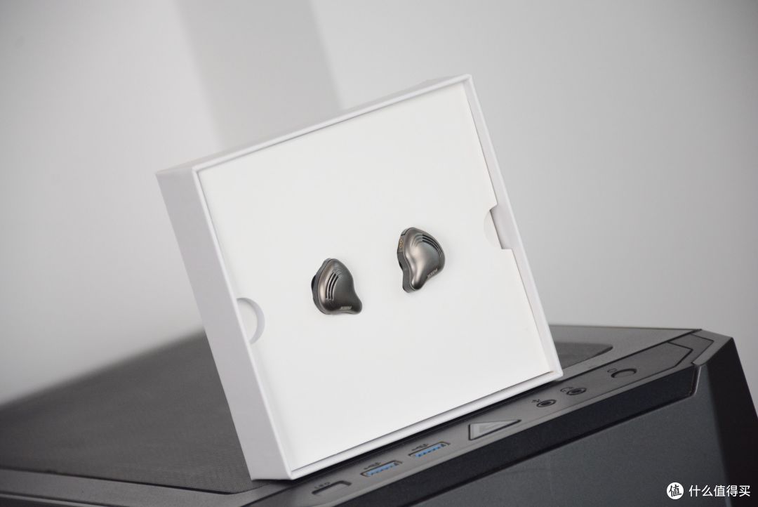 百元发烧级HiFi耳机？超高音质+可换线材，西圣HiFi 1有线耳机