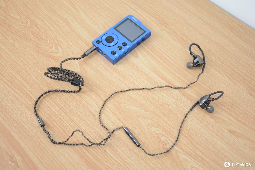 百元发烧级HiFi耳机？超高音质+可换线材，西圣HiFi 1有线耳机