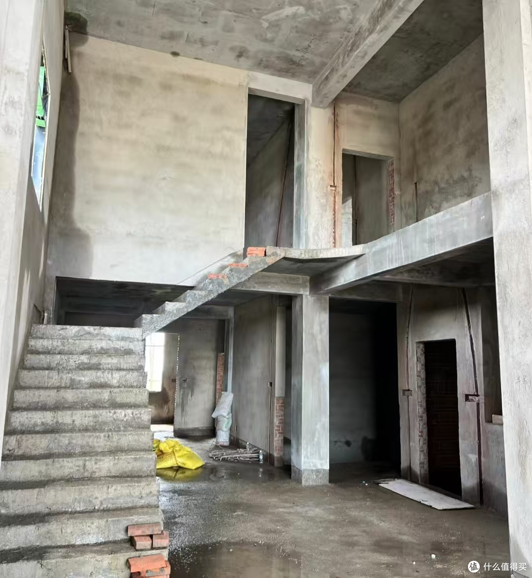 有一种痛苦叫买了“复式楼”,入住一年就后悔想卖房