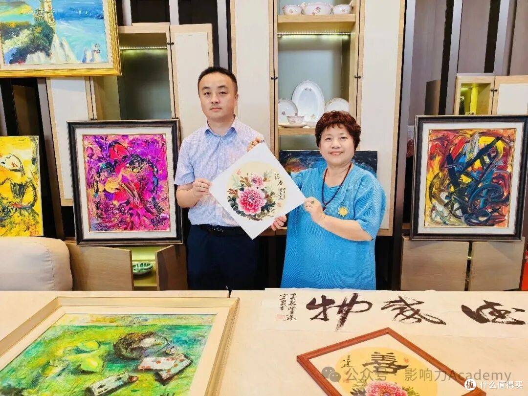 当代抽象画家招丽丽与“牡丹皇”陈惠莲画展亮相大湾区