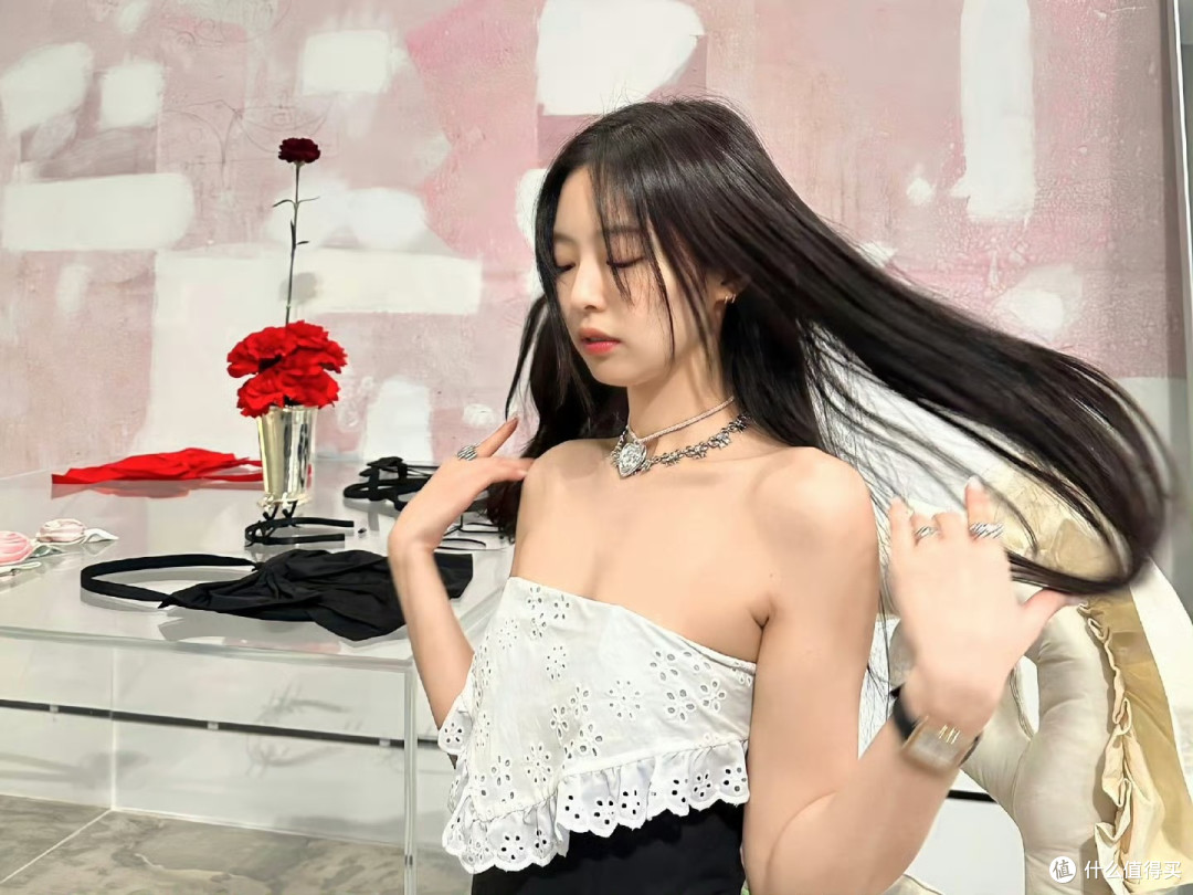 Jennie的直角肩,太美了,高级感十足