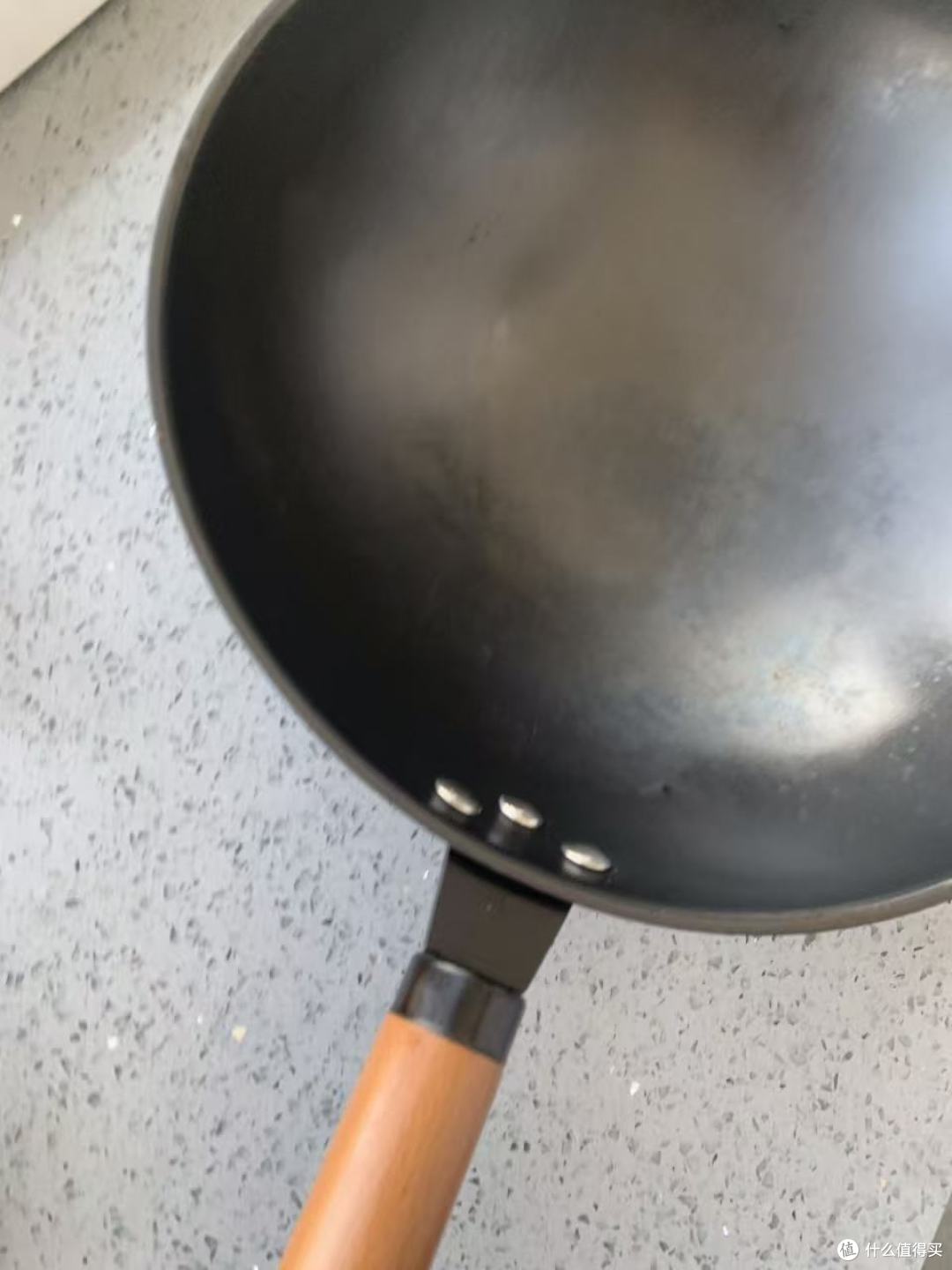 存放一晚后无锈点特写