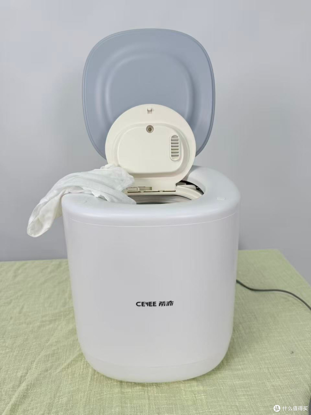 迷你洗衣机有用吗?从十大品牌中揭秘浴室必备迷你洗衣机良品