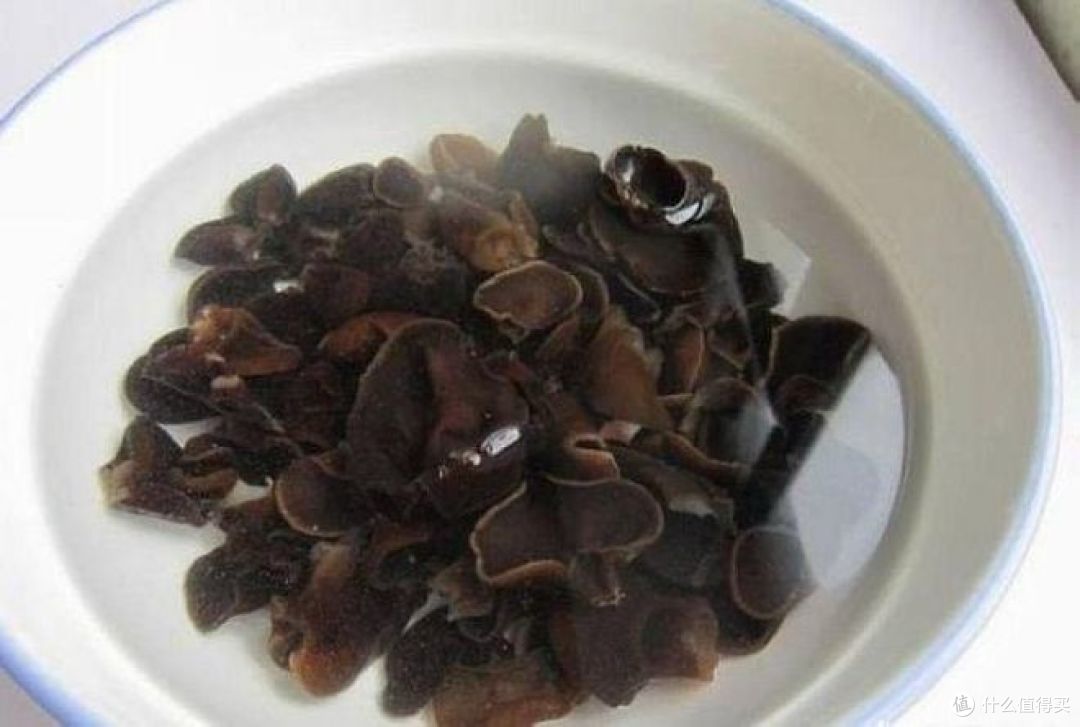 把春天吃进肚子,韭菜搭配哪三种食材?才好吃香浓!