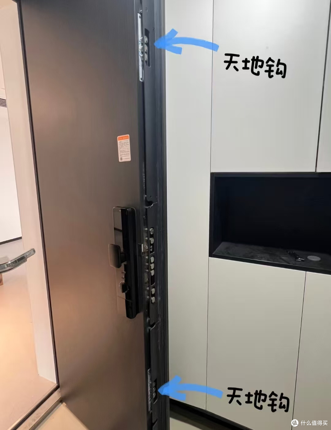 “指纹锁”正退出中国家庭?听开锁师傅说完,我连夜换回了机械锁