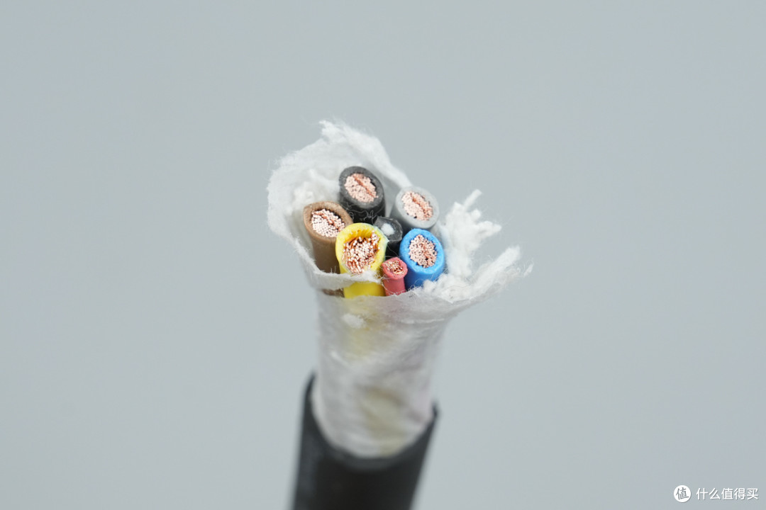 支持22kW充电功率,莲花跑车欧标三相交流充电枪延长线拆解