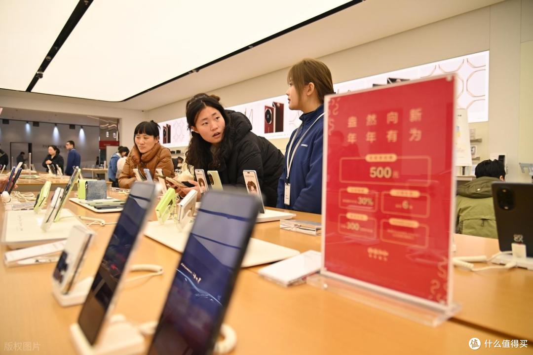 四年不换机,已成常态,从“哇塞”变成“就这”,转变太离谱