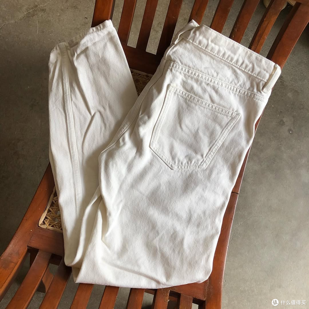我认真穿了很多年牛仔裤后,才明白真正好穿的从不是最时髦的那条