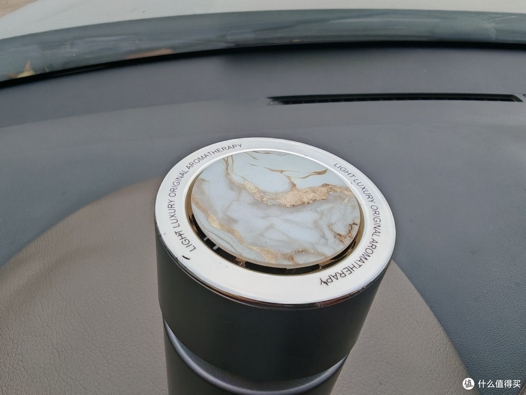 吾非VFZ时来运转车载香薰实测：高级又好闻，车里瞬间变高级
