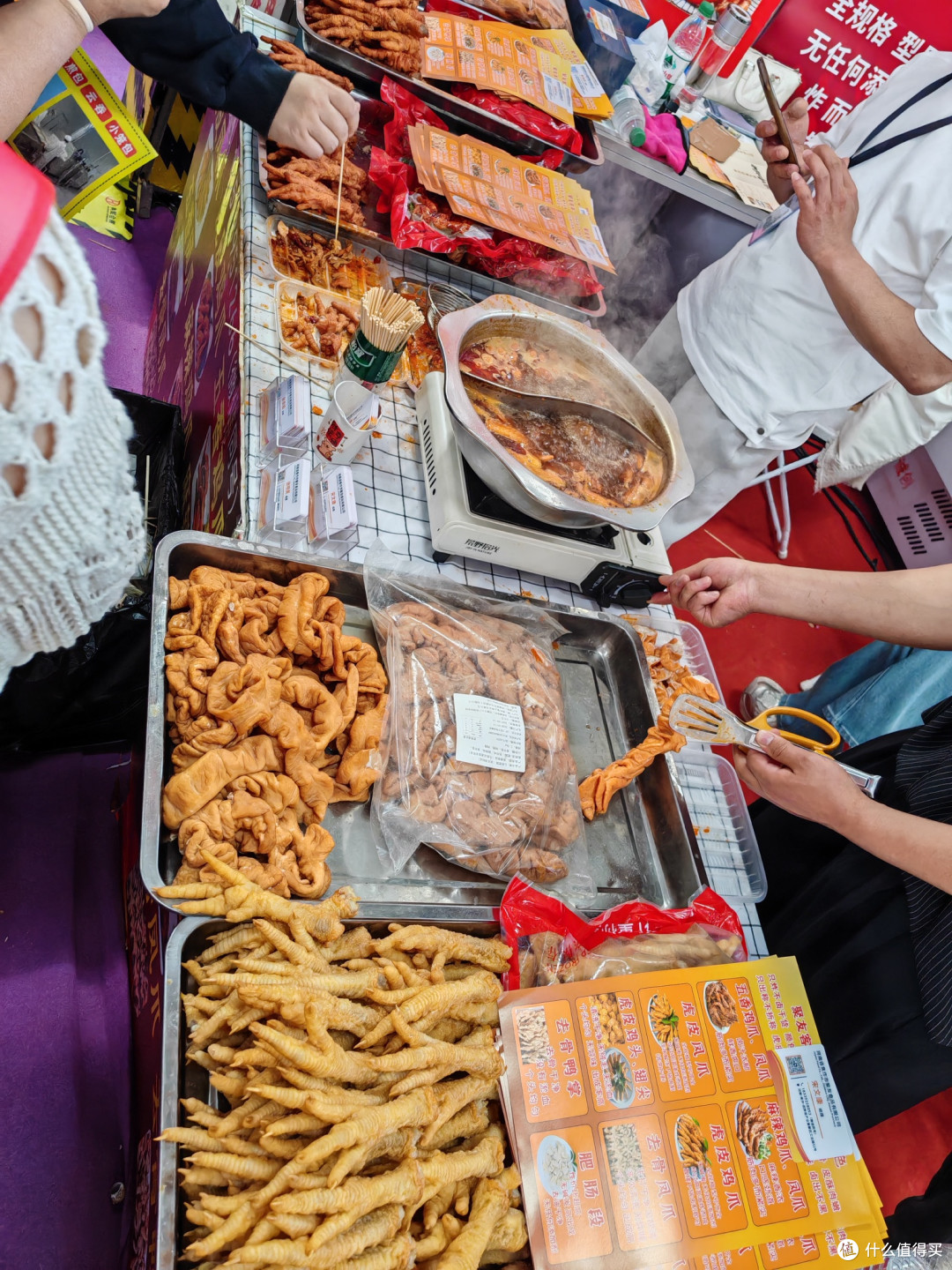 解锁北京小众游:把餐饮展当乐园,免费吃遍全国拿小样