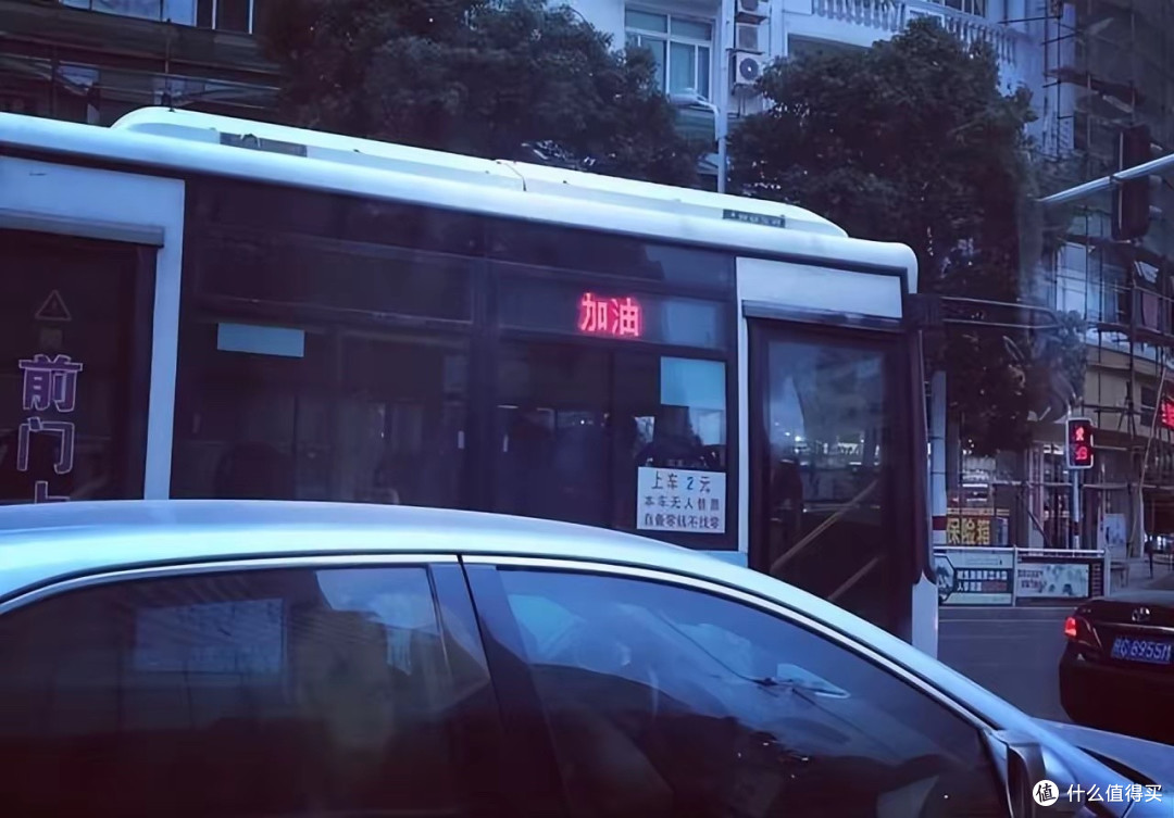 高人预测：5年后，持有燃油车的家庭，将面对3个现实问题！