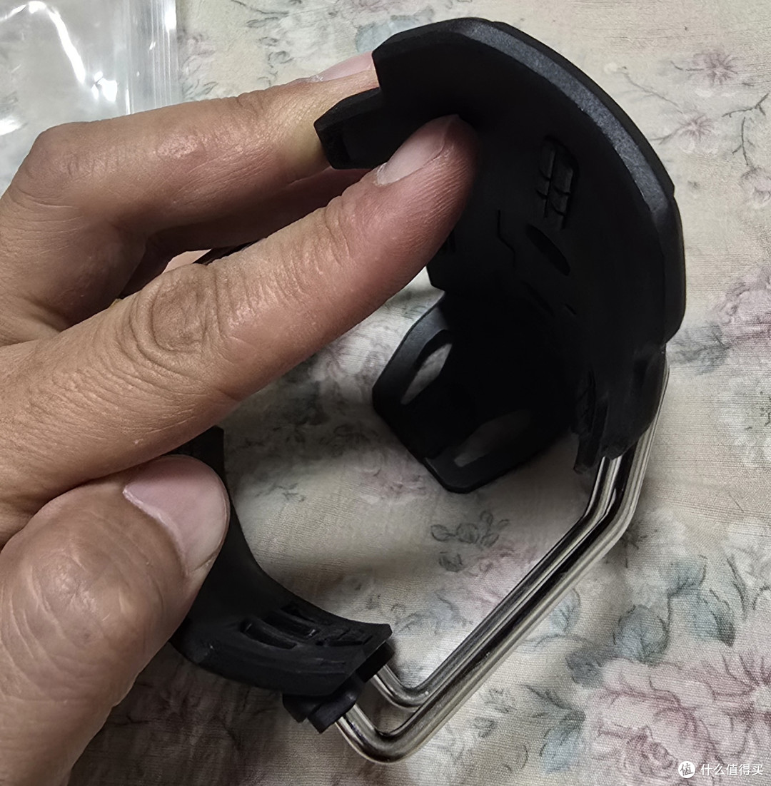 电动车杯子架凯威格和十玛两个牌子有点分不清