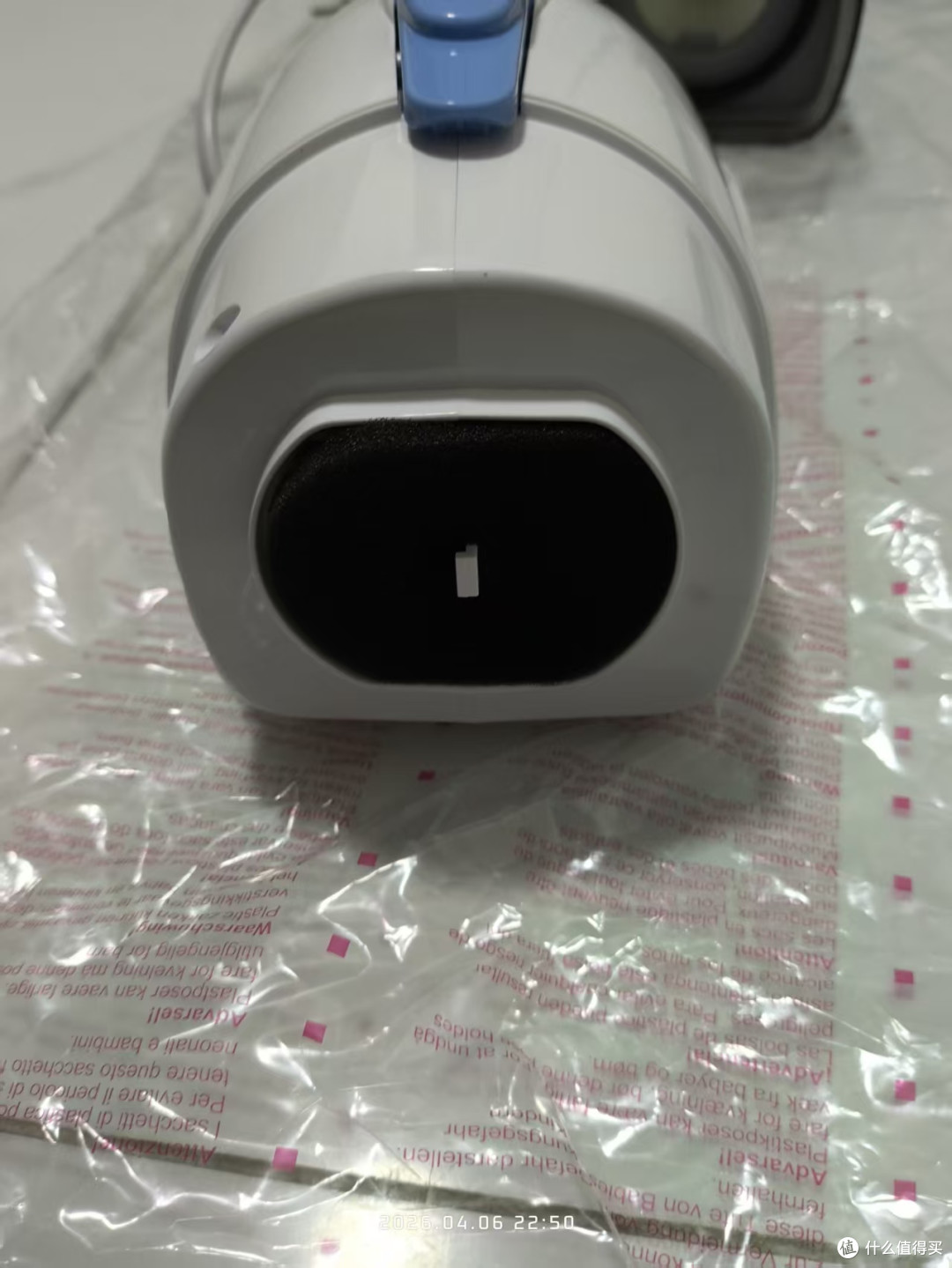 美的MCS1手持立式吸尘器测评:轻量+强吸力 日常清洁到底香不香?