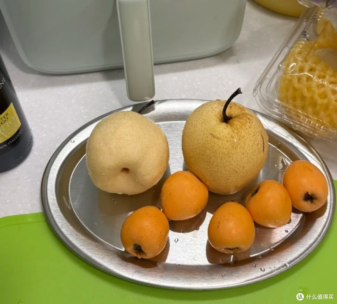 春日寻味,解锁枇杷炖雪梨的温润滋养