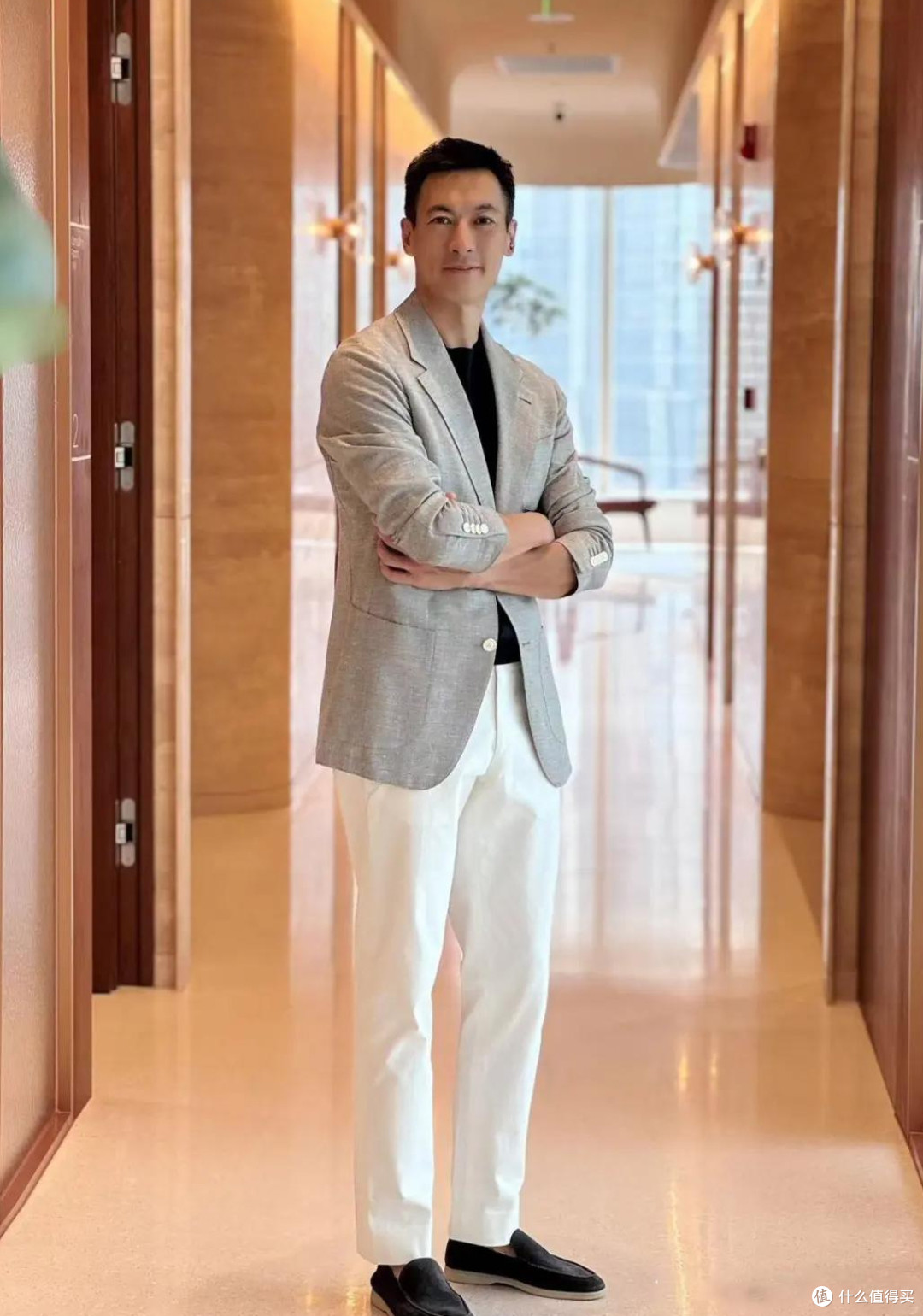 原来50岁的男人“显老元凶”，并不是白发、皱纹，而是这3个特征
