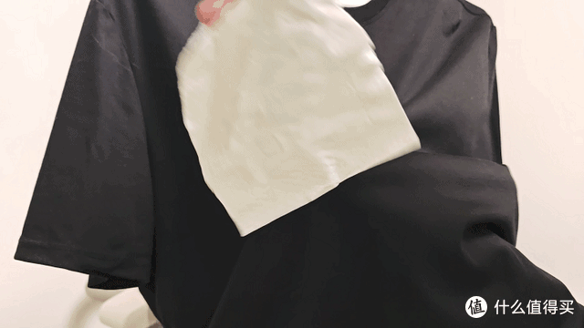 无惧油污汗臭的VBREX 六防T恤测评:一件T恤能硬核到什么程度?