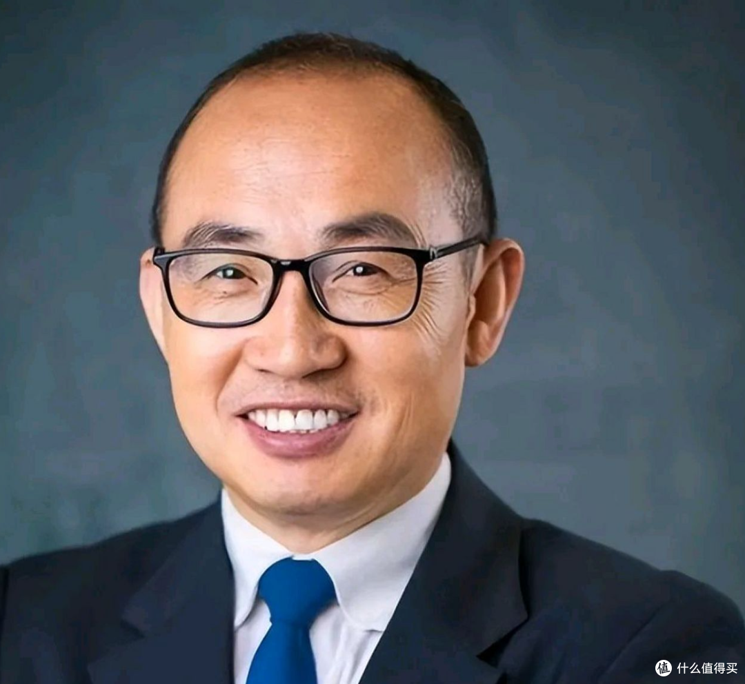 潘石屹一个年轻人没怎么听过的人物发声了:我命由我也由天