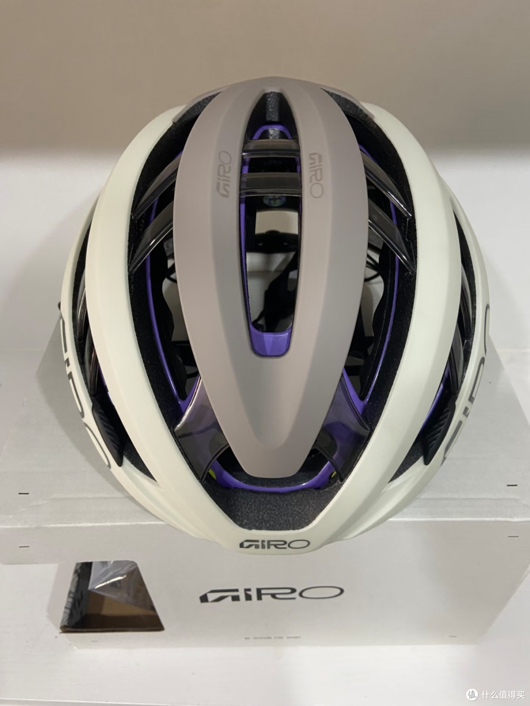 GIRO白羊座头盔：轻量化佩戴体验友好