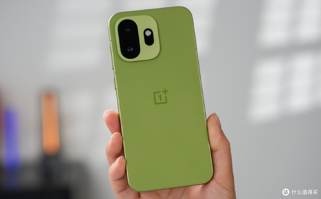 16GB+1TB,最新“手机性能榜”前三名出炉,可以一步到位用7年