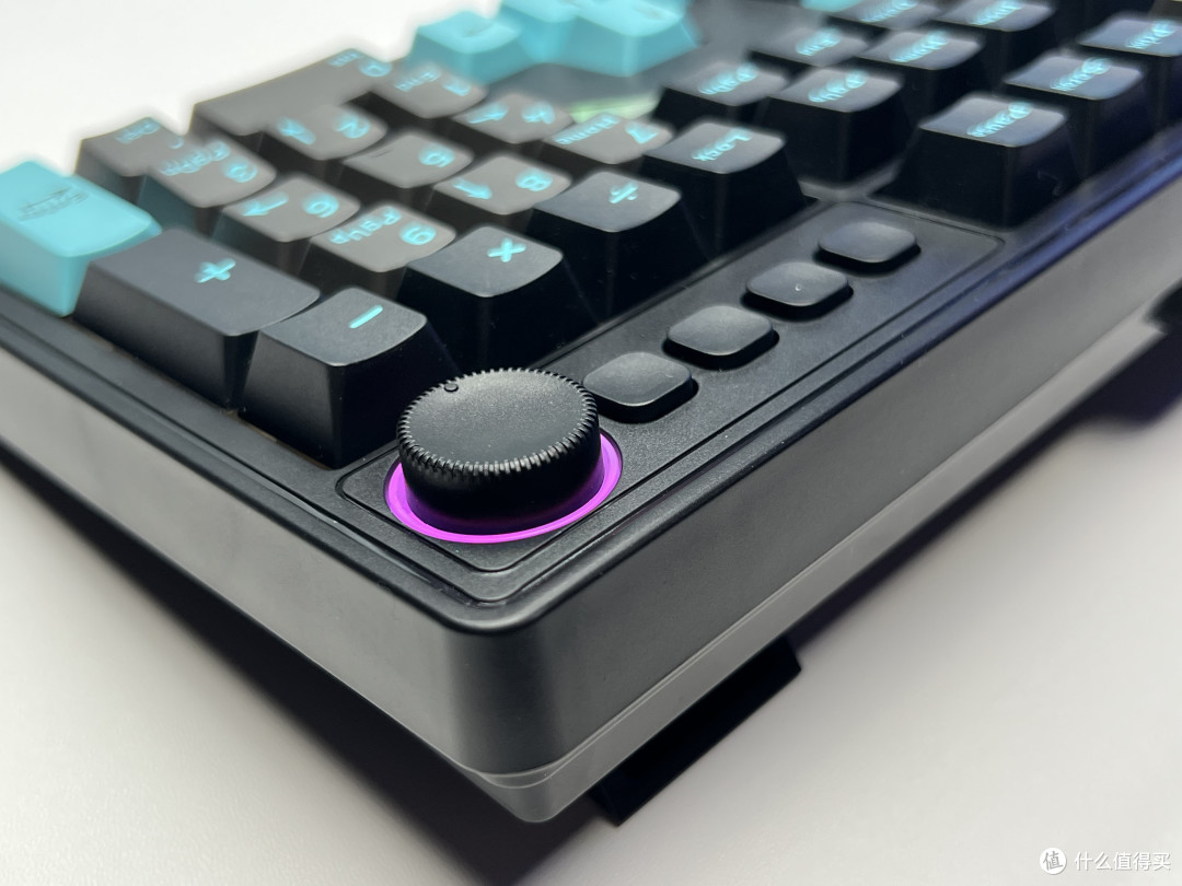 不存在溢价的一把104全配列＋多媒体旋钮键盘：高斯GS3104T PRO