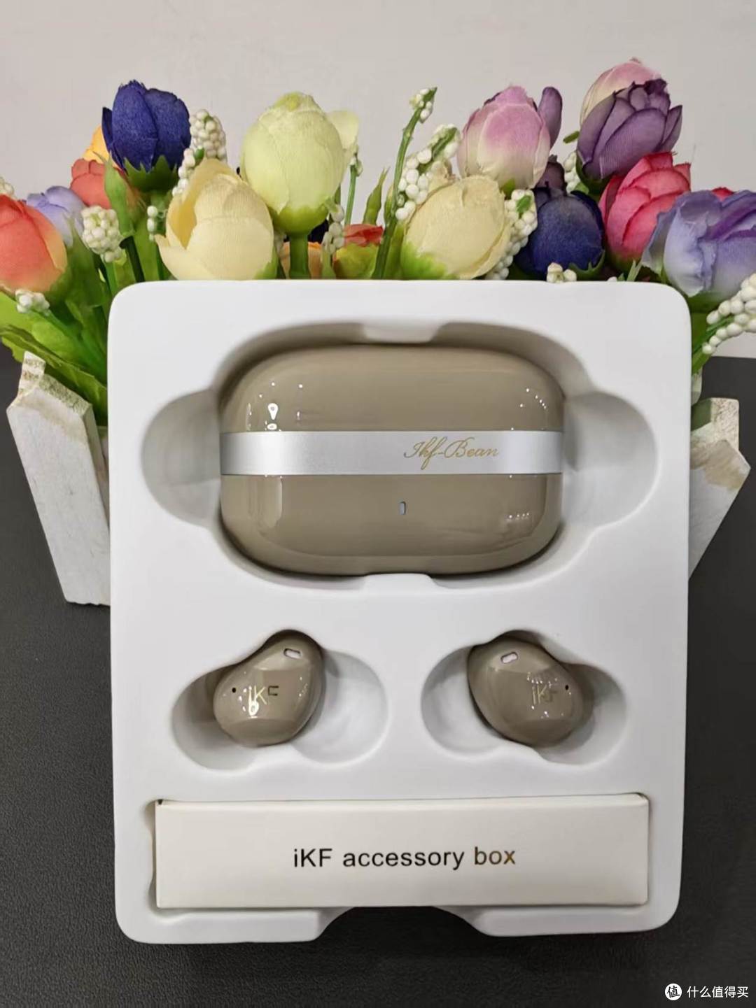 iKF 楼兰豆式耳机实测:音质、降噪、续航全在线,打工人闭眼入