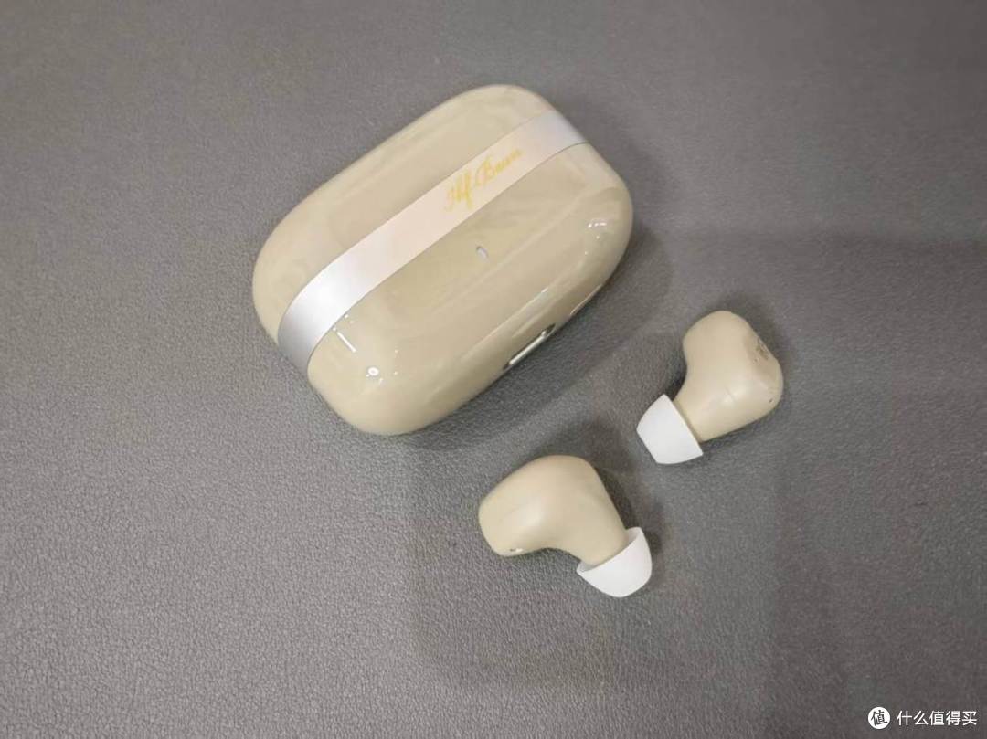 iKF 楼兰豆式耳机实测:音质、降噪、续航全在线,打工人闭眼入