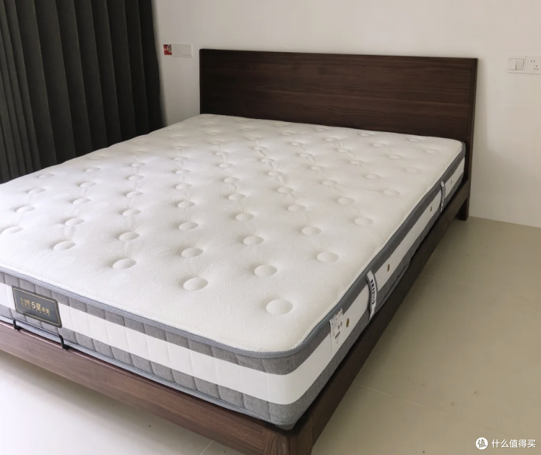 床垫厚度怎么选才舒适?并非越厚越好,三大常见误区与选购建议!