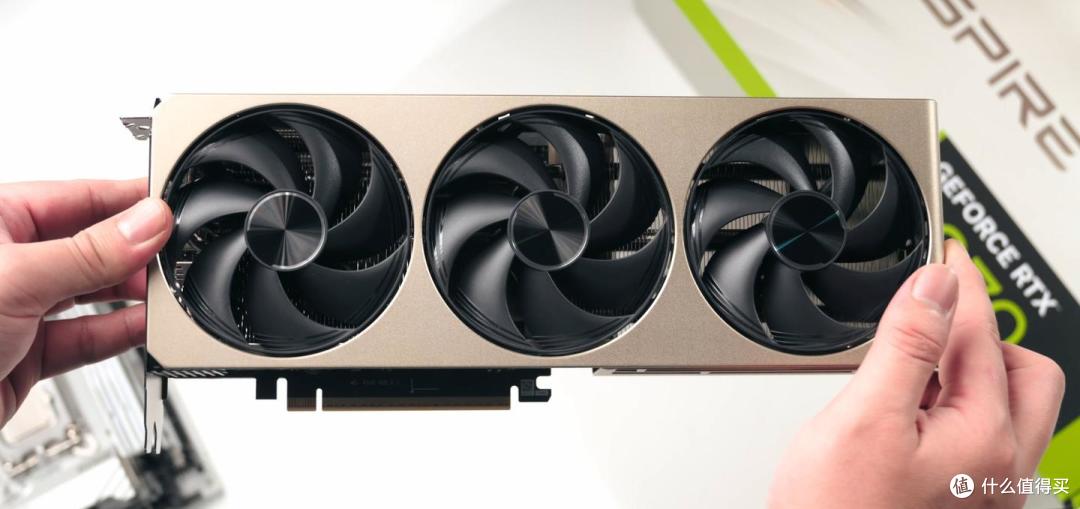 谁才是2K甜品级显卡真神?一测见真章!RTX 5070系列小横评分析!