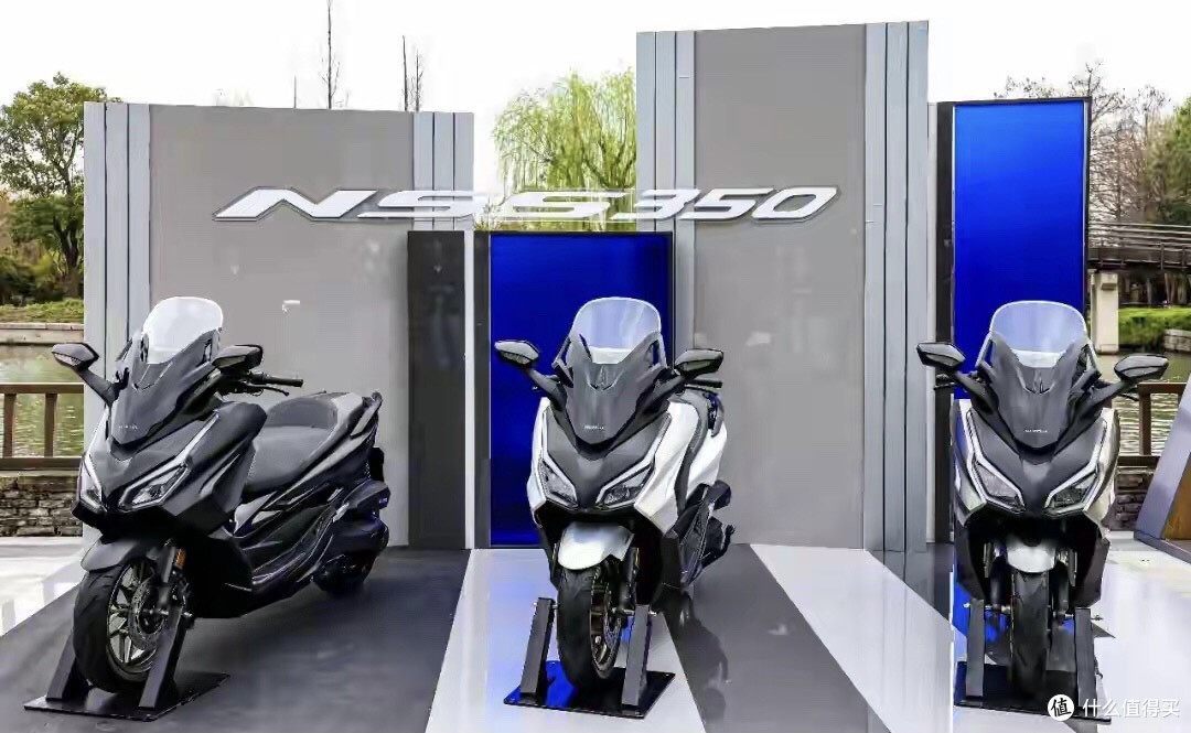 40880元起,本田NSS350新款上市,升级7寸TFT仪表,新增车把加热