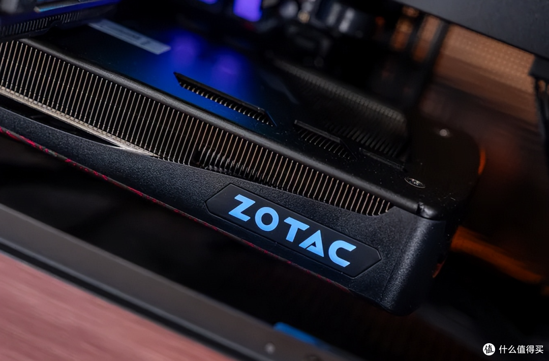 老黄反向升级?3GB GDDR7 颗粒全上,位宽带宽双双缩水