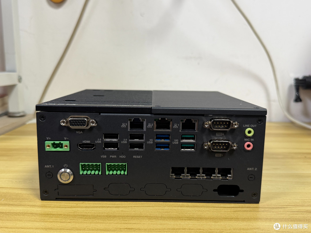 工业计算机新品速递,第一手测评:华硕 PE500 边缘计算电脑