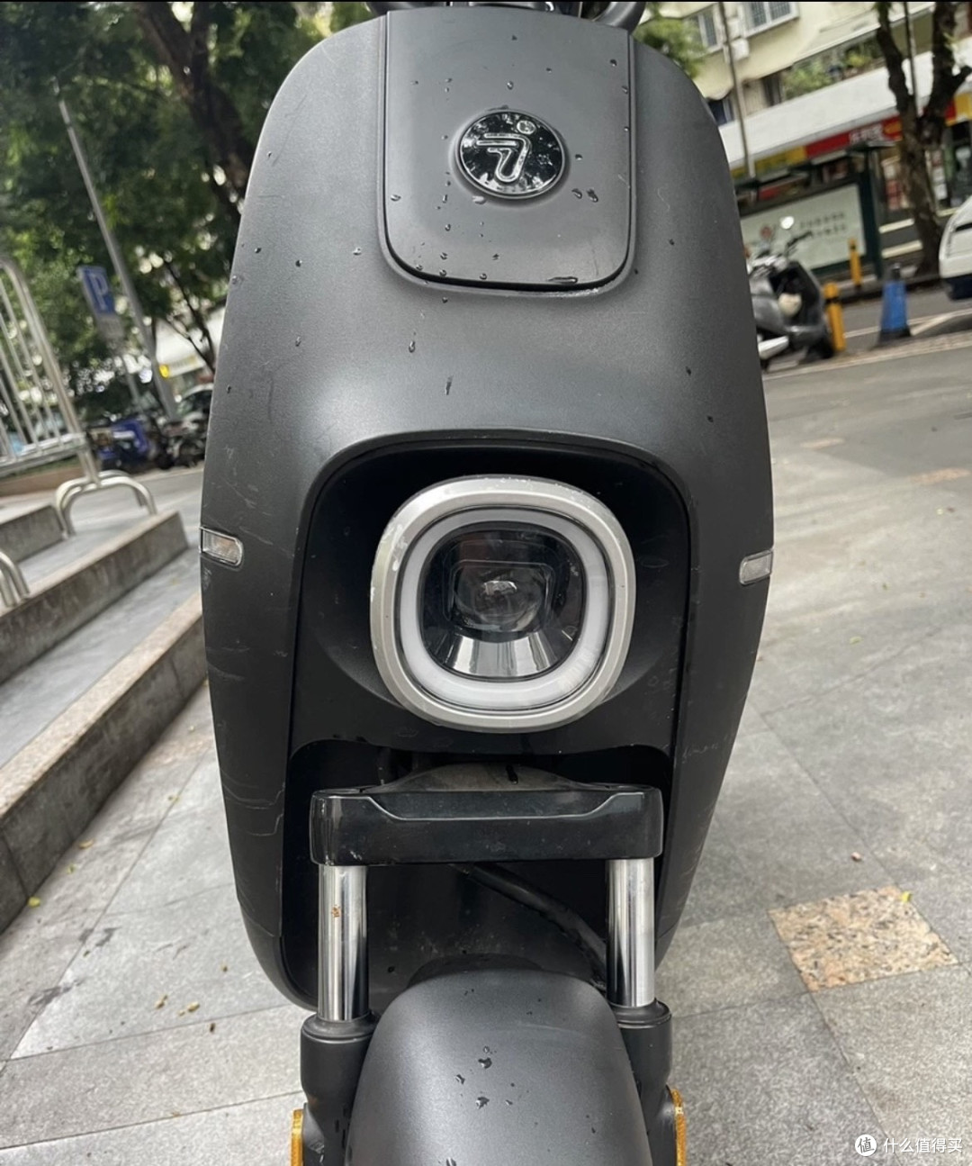 闲鱼“捡漏王”手记:百元解锁九号B系原厂转向灯!