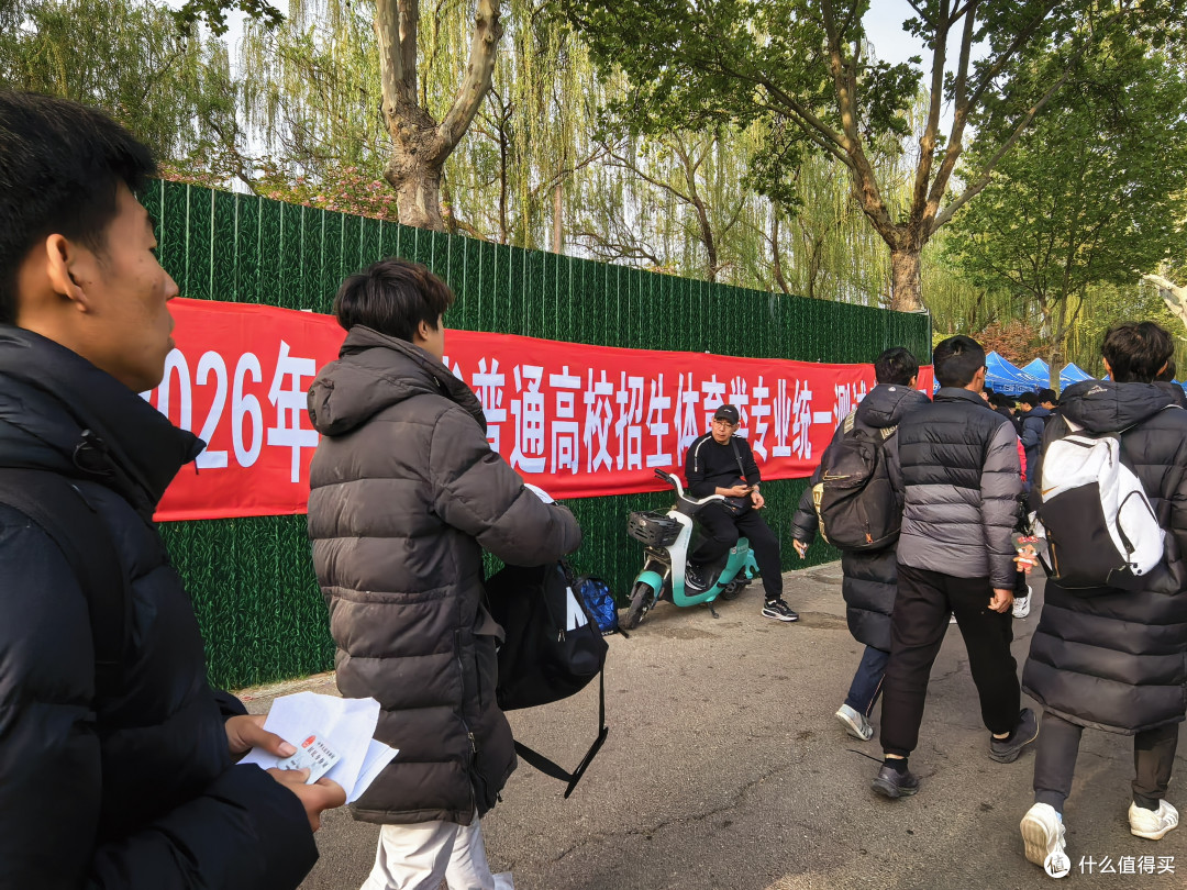 阿迪雷特跑魔体测试…19个孩子，6个考了100分普遍提高了0.2秒