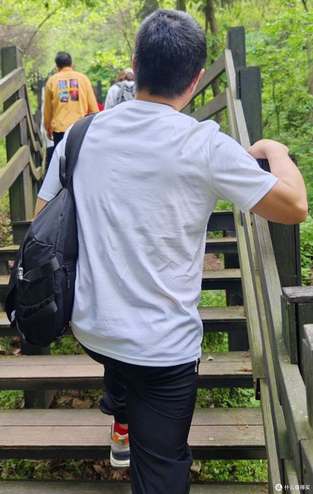 拒绝不耐脏不耐污，重装越野VBREX 六防T恤，定义夏日硬核穿搭
