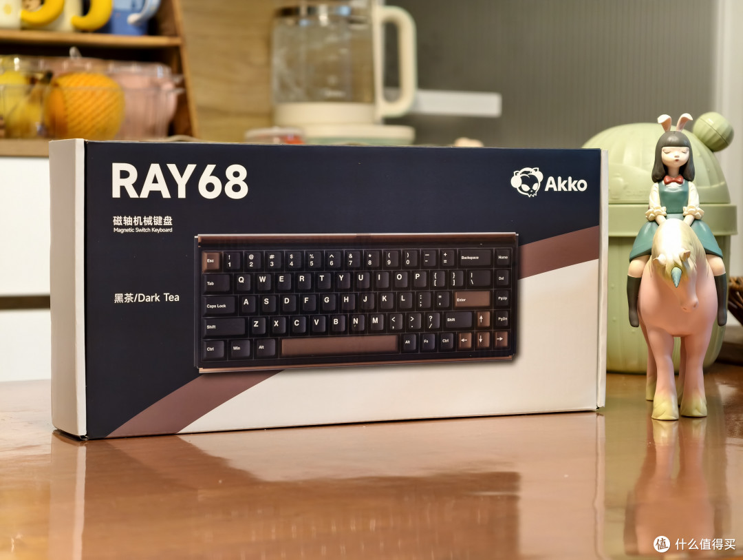 Akko RAY68上手体验:双灯箱光效拉满,电竞性能不拖后腿