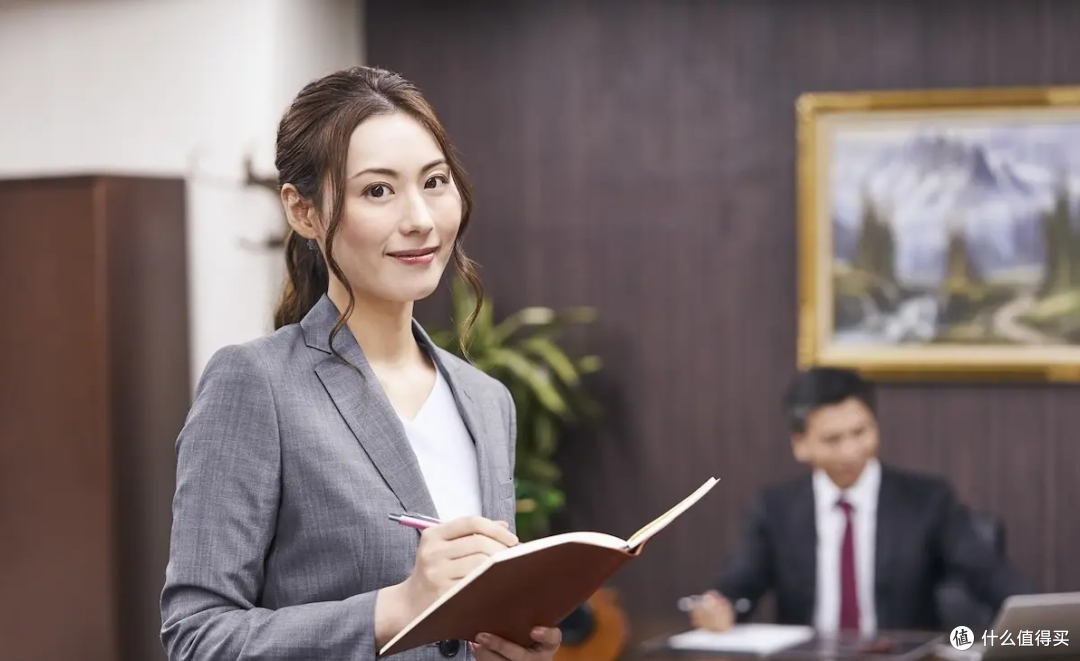 女子求职秘书岗被问私生活:比薪资更重要的,是职场最基本的尊重
