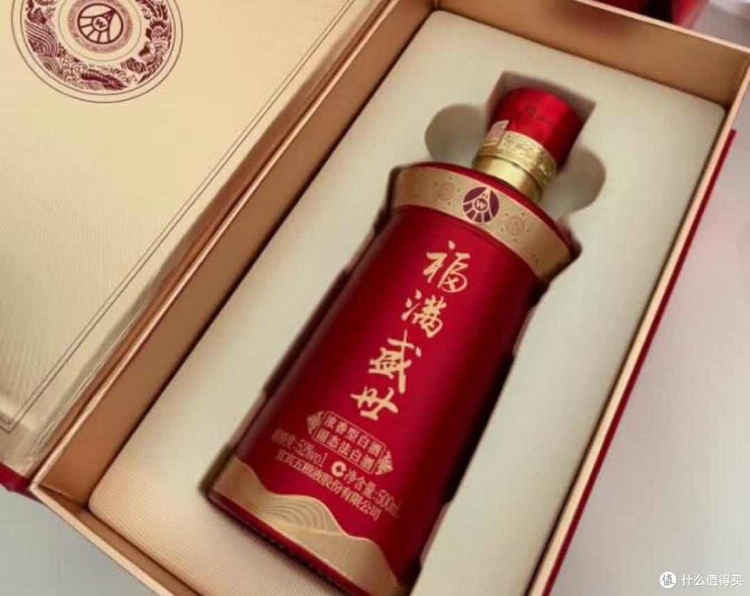 这5款白酒,都是大厂出品,包装精美,自饮待客都适宜