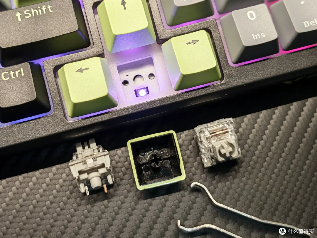 最强续航键鼠套装？雷柏VT9MAX+V700DIY-98长续航版确是不二选择