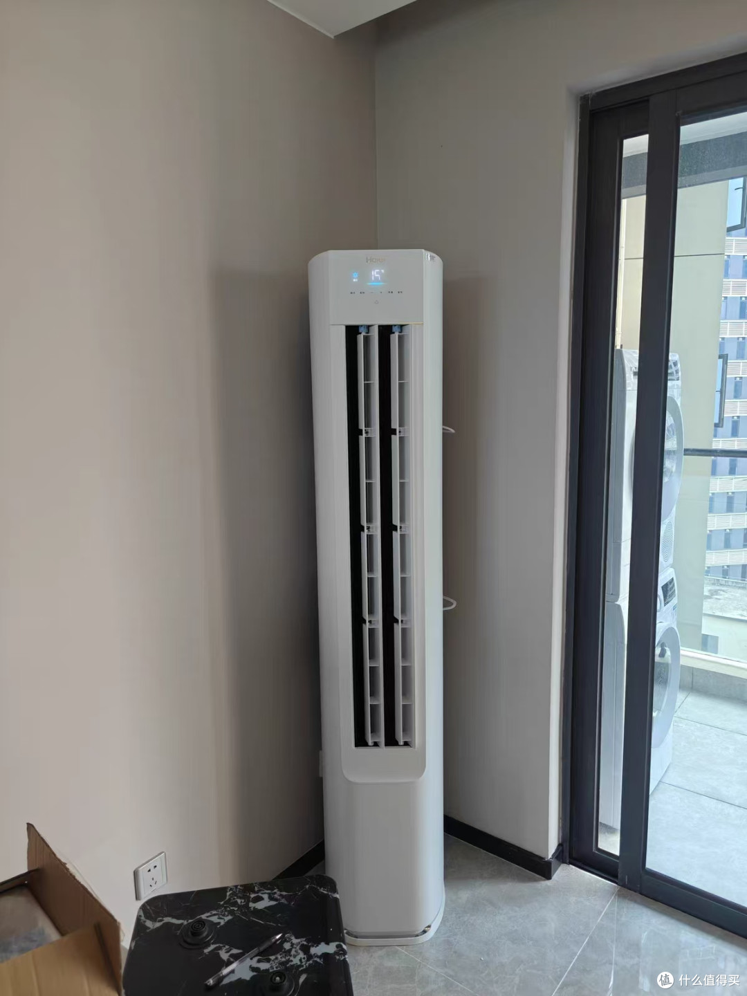 客厅 C 位省电王者｜海尔净省电小红花 3 匹柜机，闭眼入不亏！