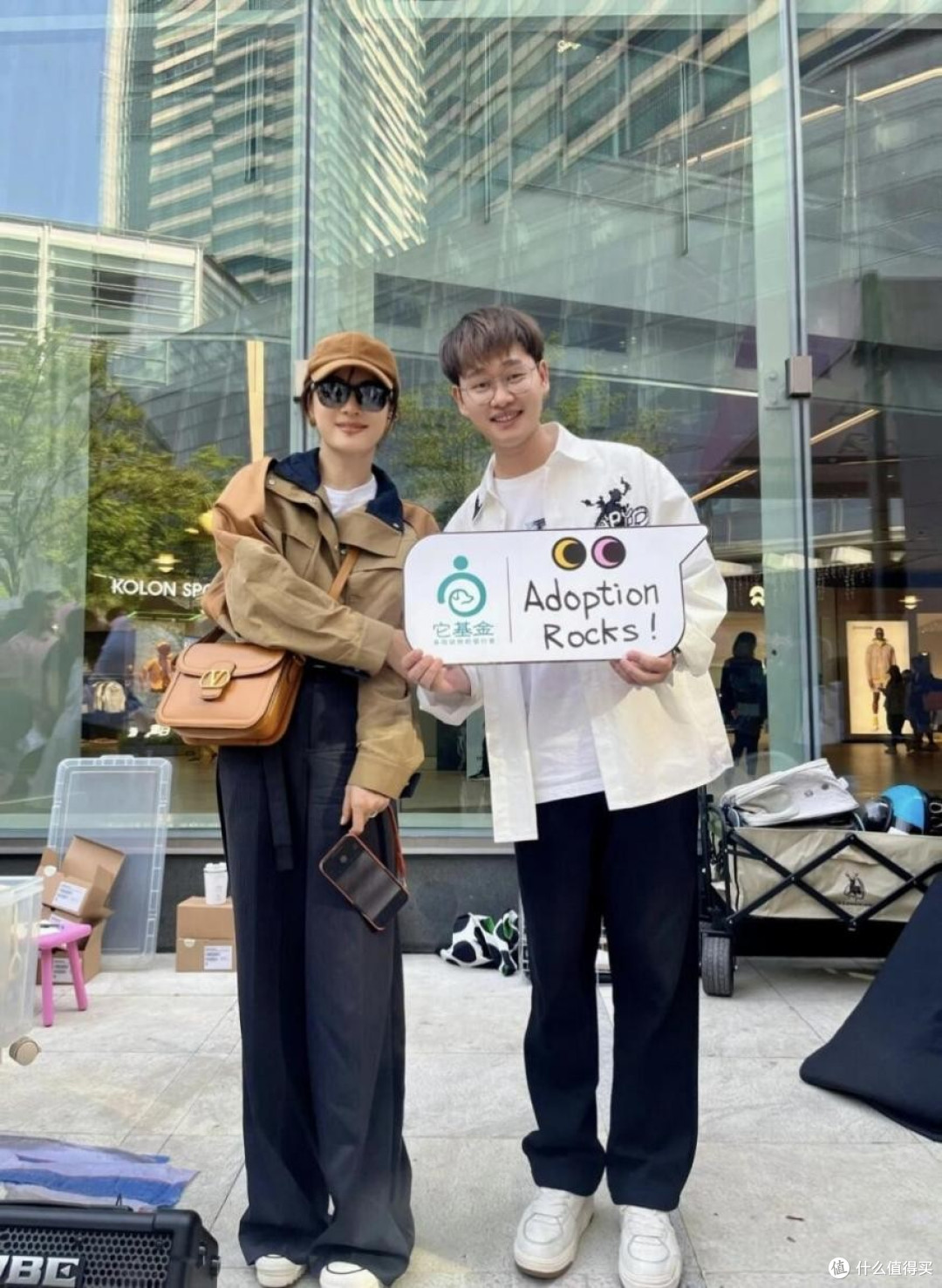 孙俪的春季新穿法:美拉德外套+阔腿裤,时髦减龄,高级又随性!