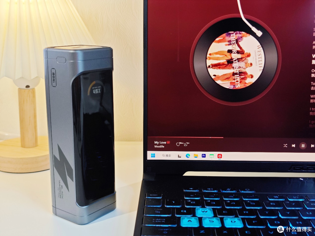 25200mAh+170W奥海黑武士充电宝,100W 快充+三口同充太实用