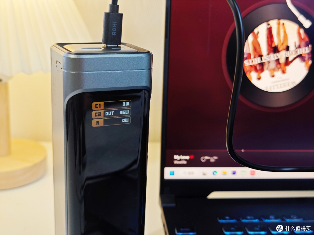 25200mAh+170W奥海黑武士充电宝,100W 快充+三口同充太实用