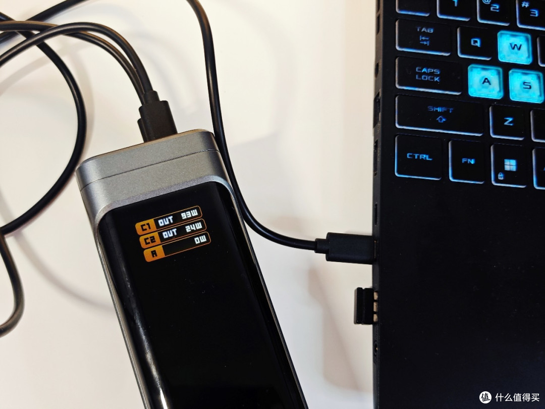 25200mAh+170W奥海黑武士充电宝,100W 快充+三口同充太实用