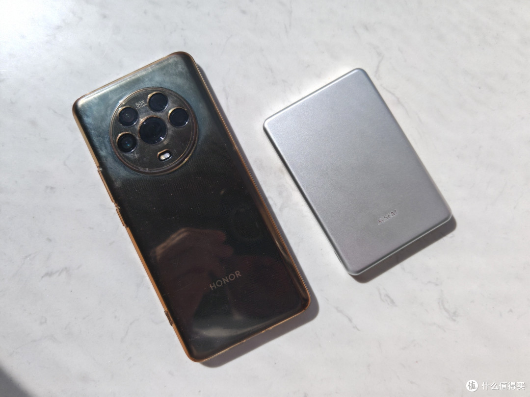 西圣PB Air半固态充电宝:安全拉满,薄到离谱,磁吸快充太省心