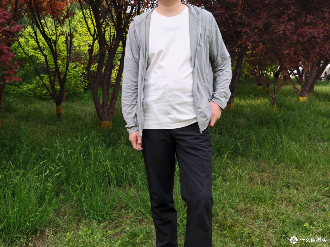暴晒不黑、久穿不臭!媲美千元Vbrex专业户外防晒衣测评