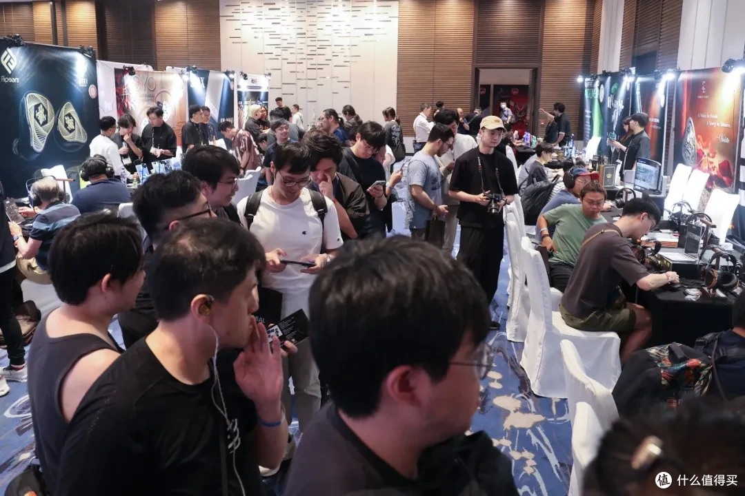 耳边前线 | 新品琳琅满目!小公举带你回顾2026香港CanJam展!