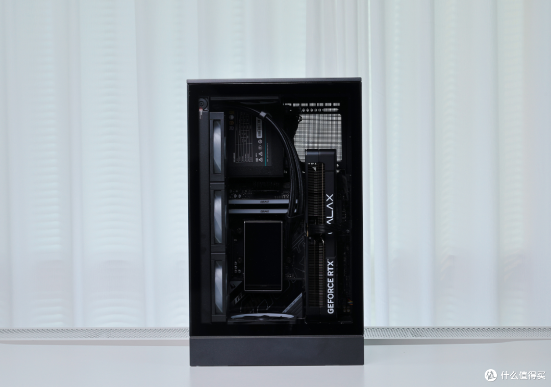 能打好看桌面立式小钢炮:98X3D+B850M电竞雕+5080黑金+CH270机箱