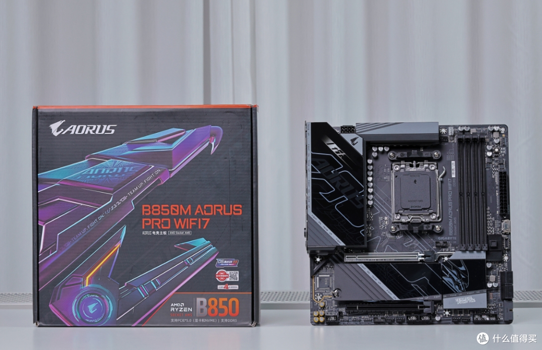 能打好看桌面立式小钢炮:98X3D+B850M电竞雕+5080黑金+CH270机箱