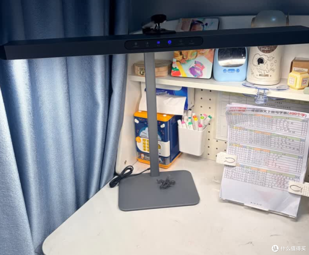 护眼台灯怎么选?书客、孩视宝、飞利浦护眼台灯对比与实测
